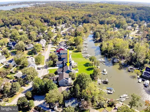 View/Area - 3590 S River Ter, Edgewater, MD 21037 photo 6 of 16