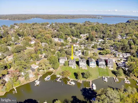 View/Area - 3590 S River Ter, Edgewater, MD 21037 photo 4 of 16
