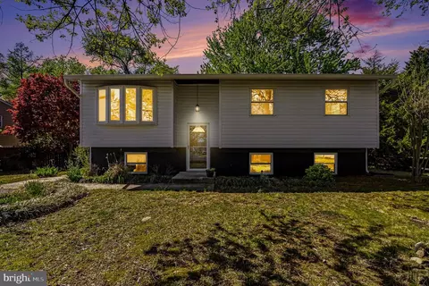 3010 Marlin Dr, Riva, MD 21140