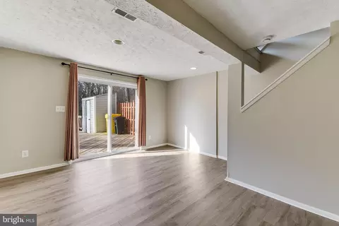 7946 Sutherland Ct, Pasadena, MD 21122 photo 32