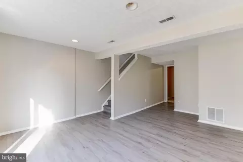 7946 Sutherland Ct, Pasadena, MD 21122 photo 33