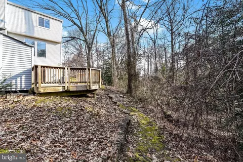 7946 Sutherland Ct, Pasadena, MD 21122 photo 5