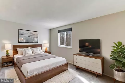 7946 Sutherland Ct, Pasadena, MD 21122 photo 21