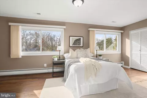 Bedroom - 16 Wilelinor Dr, Edgewater, MD 21037 photo 2 of 8
