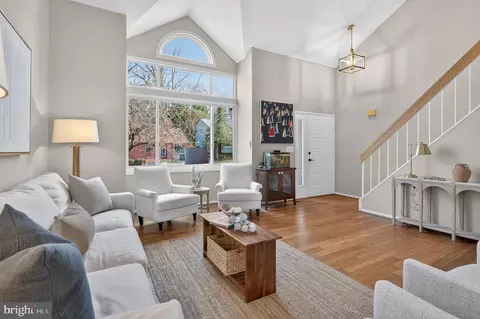 40 Windwhisper Ln, Annapolis, MD 21403
