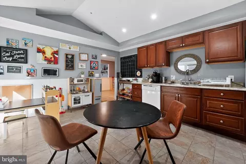 Other - 7819 Bertha Rd, Pasadena, MD 21122 photo 3 of 10