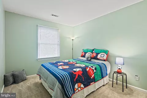 Bedroom - 1617 Midland Rd, Edgewater, MD 21037 photo 4 of 9