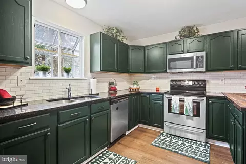 Kitchen - 1617 Midland Rd, Edgewater, MD 21037 photo 1 of 3
