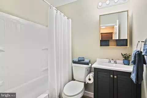 Bath - 1617 Midland Rd, Edgewater, MD 21037 photo 2 of 2