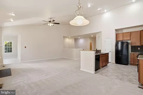 Living - 3029 Solstice Ln, Annapolis, MD 21401 photo 2 of 3