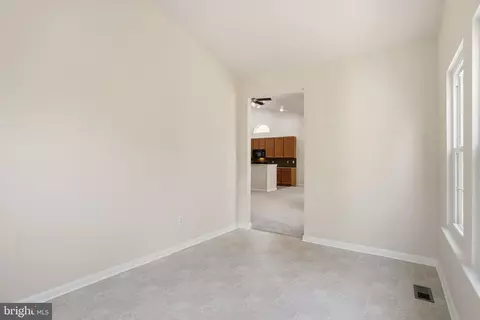 Entry Way - 3029 Solstice Ln, Annapolis, MD 21401 photo 2 of 4