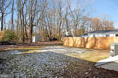 Exterior - 1660 Bay Ridge Rd, Edgewater, MD 21037 photo 6 of 7