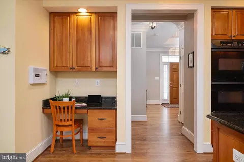 Entry Way - 3744 Parke Dr, Edgewater, MD 21037 photo 3 of 7