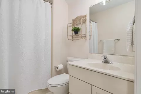 Bath - 3744 Parke Dr, Edgewater, MD 21037 photo 5 of 6