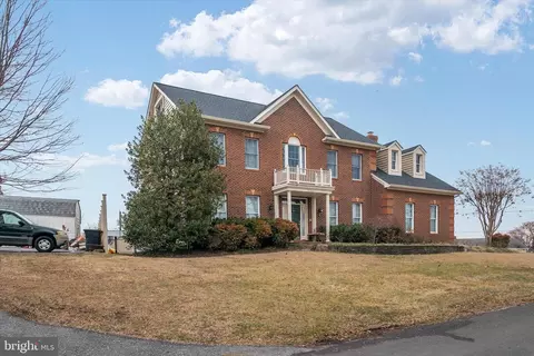 Exterior - 3744 Parke Dr, Edgewater, MD 21037 photo 1 of 11