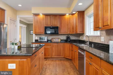 Kitchen - 3744 Parke Dr, Edgewater, MD 21037 photo 3 of 5