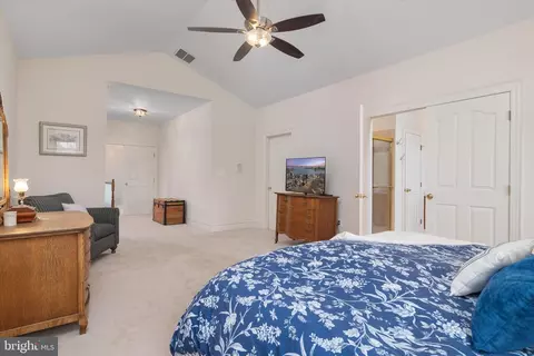 Bedroom - 3744 Parke Dr, Edgewater, MD 21037 photo 2 of 11