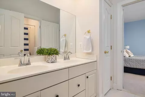 Entry Way - 3744 Parke Dr, Edgewater, MD 21037 photo 5 of 7
