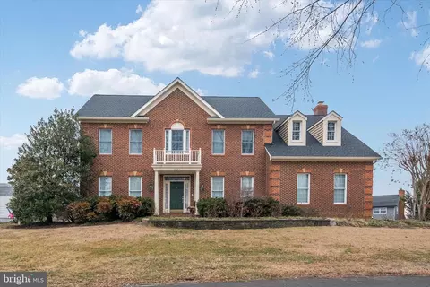 Exterior - 3744 Parke Dr, Edgewater, MD 21037 photo 2 of 11