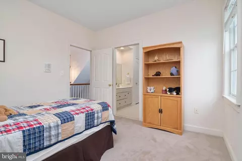 Bedroom - 3744 Parke Dr, Edgewater, MD 21037 photo 5 of 11