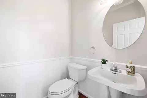 Entry Way - 2640 Streamview Dr, Odenton, MD 21113 photo 2 of 2