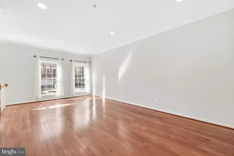 Living - 2640 Streamview Dr, Odenton, MD 21113 photo 2 of 7