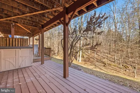 Exterior - 2640 Streamview Dr, Odenton, MD 21113 photo 3 of 12