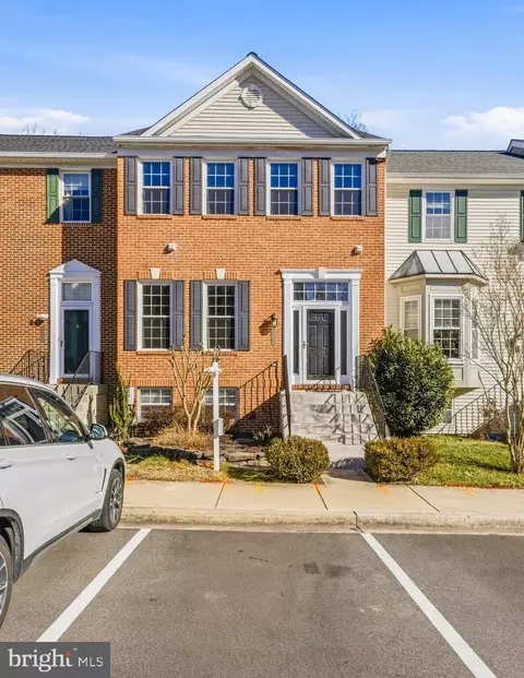 Exterior - 2640 Streamview Dr, Odenton, MD 21113 photo 5 of 12