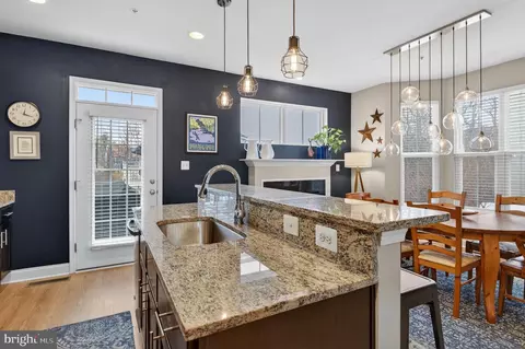 Kitchen - 1608 Belle Dr, Annapolis, MD 21401 photo 2 of 4