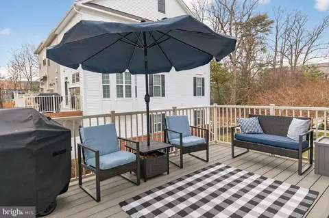 Exterior - 1608 Belle Dr, Annapolis, MD 21401 photo 3 of 8