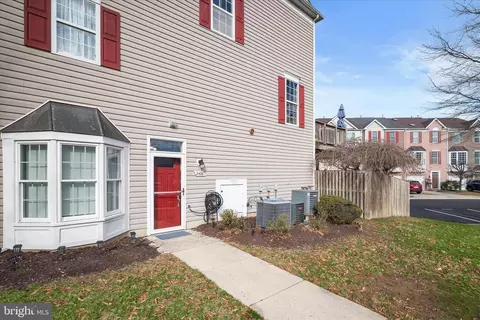 2426 Lizbec Ct, Crofton, MD 21114