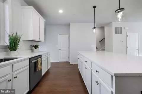 Entry Way - 3238 Watershed Blvd, Laurel, MD 20724 photo 2 of 13