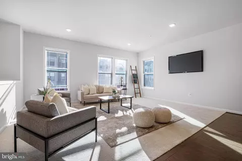 Living - 3238 Watershed Blvd, Laurel, MD 20724 photo 1 of 4