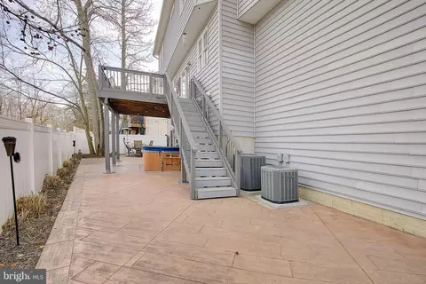 Exterior - 3325 Cedar Dr, Edgewater, MD 21037 photo 2 of 7