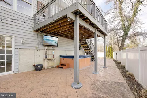 Exterior - 3325 Cedar Dr, Edgewater, MD 21037 photo 5 of 7