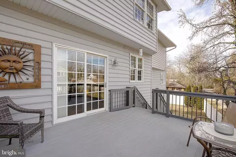 Exterior - 3325 Cedar Dr, Edgewater, MD 21037 photo 3 of 7