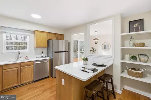 Kitchen - 807 Eastern Point Rd, Annapolis, MD 21401 photo 2 of 5
