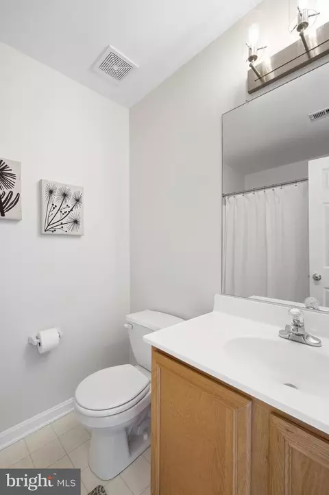 Bath - 807 Eastern Point Rd, Annapolis, MD 21401 photo 3 of 3