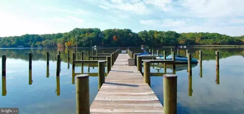 View/Area - 807 Eastern Point Rd, Annapolis, MD 21401 photo 6 of 7
