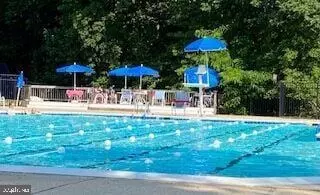 Exterior - 807 Eastern Point Rd, Annapolis, MD 21401 photo 7 of 9