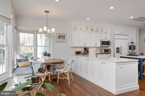 Kitchen - 304 Gatsby Pl, Edgewater, MD 21037 photo 4 of 5
