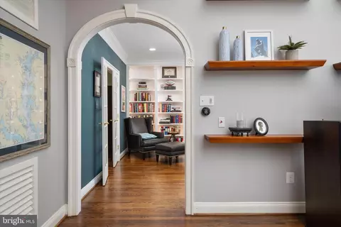 Entry Way - 304 Gatsby Pl, Edgewater, MD 21037 photo 5 of 7