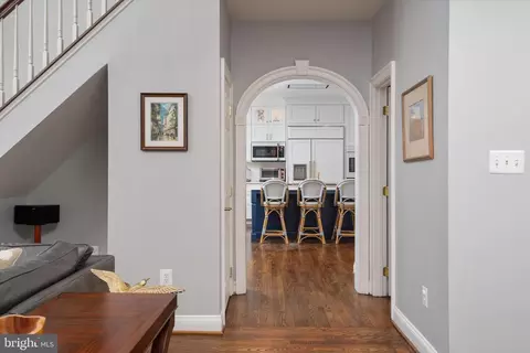 Entry Way - 304 Gatsby Pl, Edgewater, MD 21037 photo 4 of 7