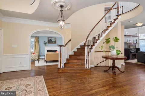 Entry Way - 304 Gatsby Pl, Edgewater, MD 21037 photo 2 of 7