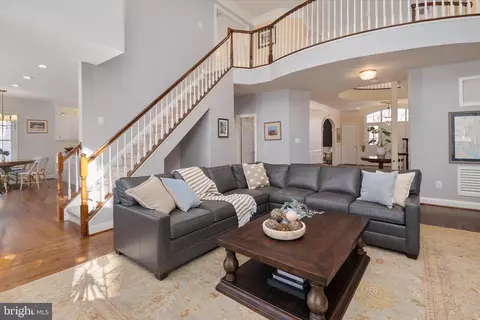 Living - 304 Gatsby Pl, Edgewater, MD 21037 photo 3 of 3