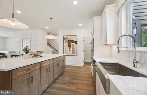 1122 Crested Wood Dr, Laurel, MD 20724 photo 8
