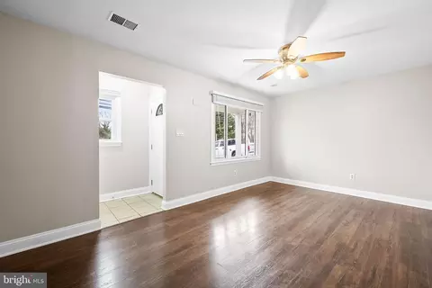 Living - 1388 Primrose Rd, Annapolis, MD 21403 photo 2 of 4