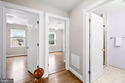 Entry Way - 1388 Primrose Rd, Annapolis, MD 21403 photo 3 of 4