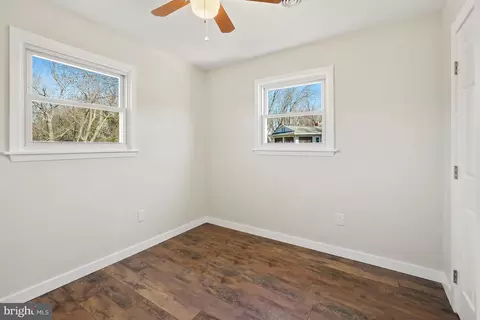 Bedroom - 1546 Ridgely Dr, Edgewater, MD 21037 photo 5 of 7