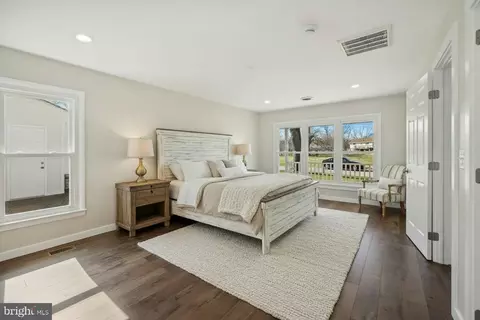 Bedroom - 1546 Ridgely Dr, Edgewater, MD 21037 photo 1 of 7